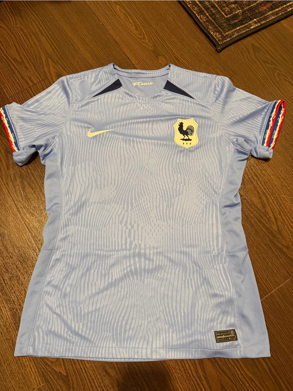 Nike France Women’s National Jersey Blue Size: Medium Dri-Fit